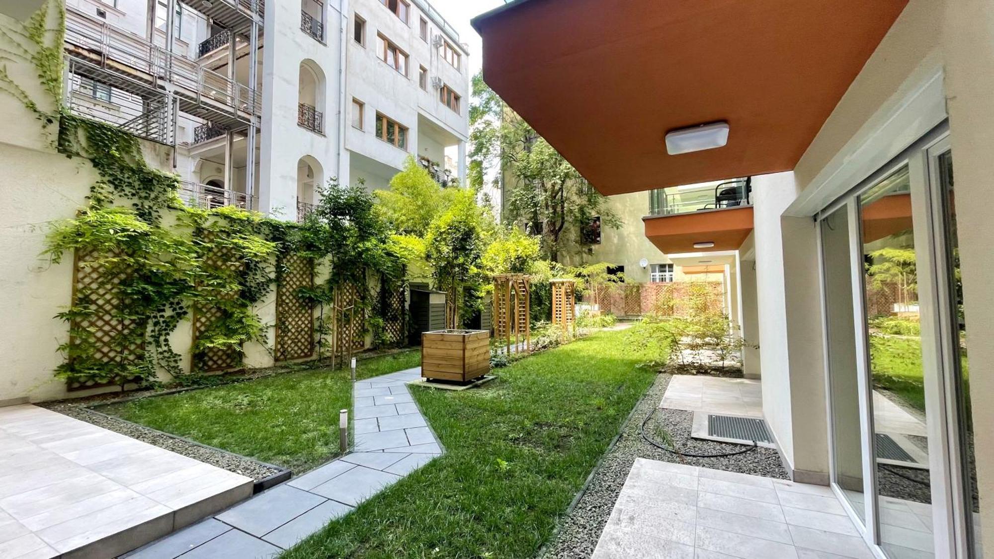 Little Americas North West Apartments Budapest Kültér fotó